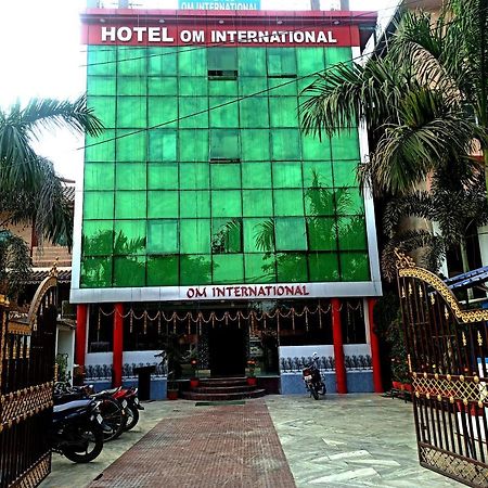 Hotel Om International Bodh-Gajá Kültér fotó