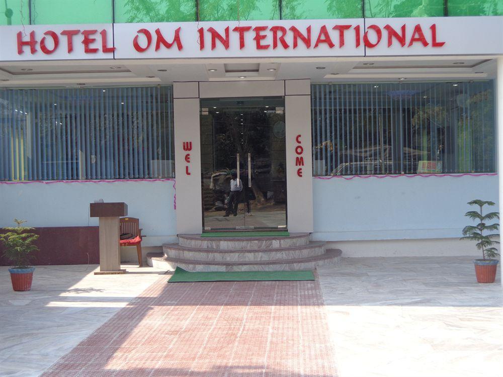 Hotel Om International Bodh-Gajá Kültér fotó