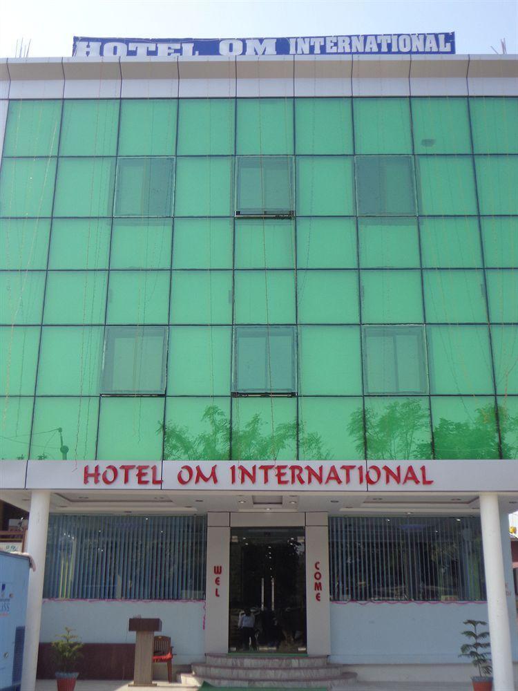 Hotel Om International Bodh-Gajá Kültér fotó